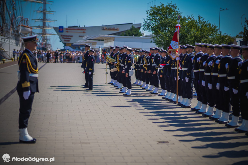 Obchody Święta Wojska Polskiego przed ORP Błyskawica 2020