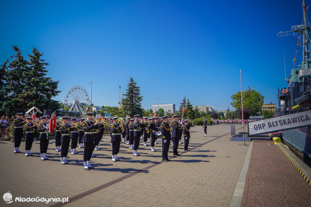 Obchody Święta Wojska Polskiego przed ORP Błyskawica 2020