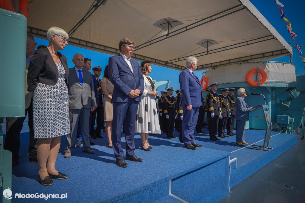 Obchody Święta Wojska Polskiego przed ORP Błyskawica 2020