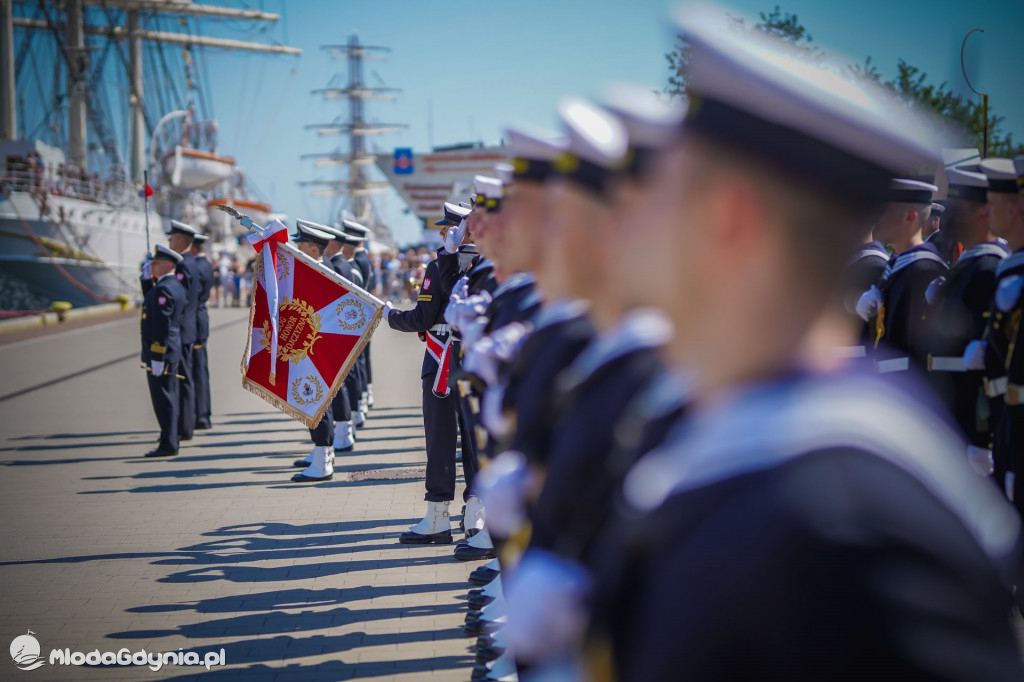 Obchody Święta Wojska Polskiego przed ORP Błyskawica 2020