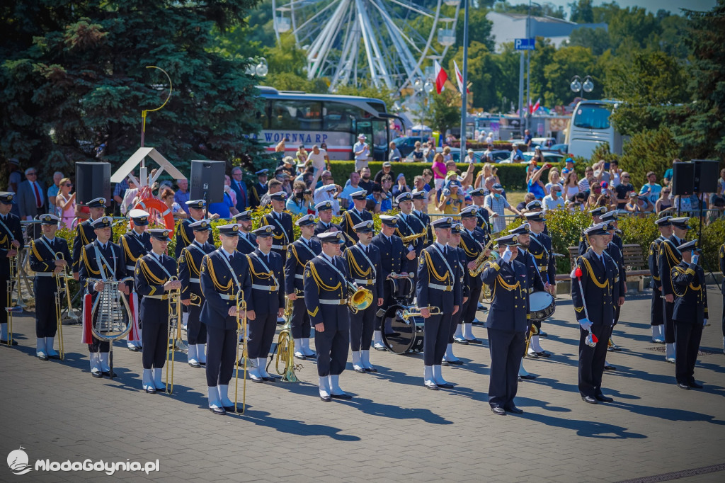 Obchody Święta Wojska Polskiego przed ORP Błyskawica 2020
