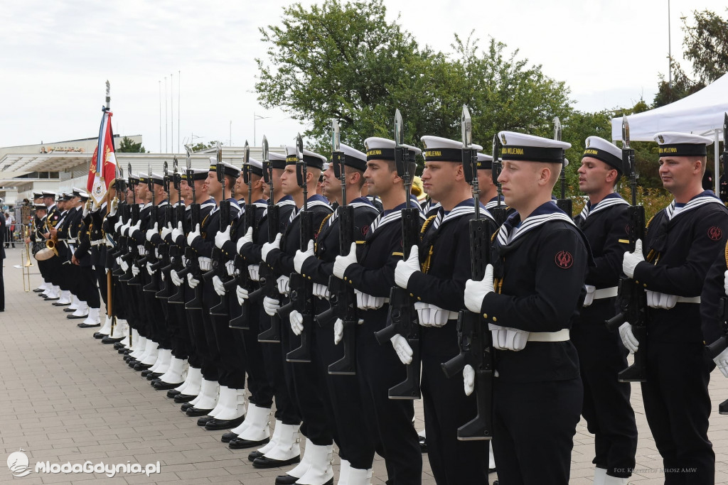 Akademia Marynarki Wojennej - PROMOCJA OFICERSKA 2020