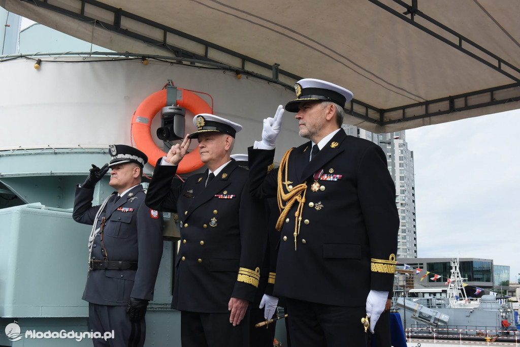 Akademia Marynarki Wojennej - PROMOCJA OFICERSKA 2020