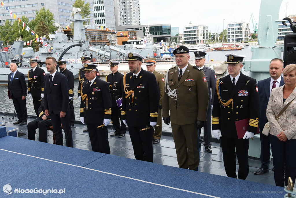 Akademia Marynarki Wojennej - PROMOCJA OFICERSKA 2020