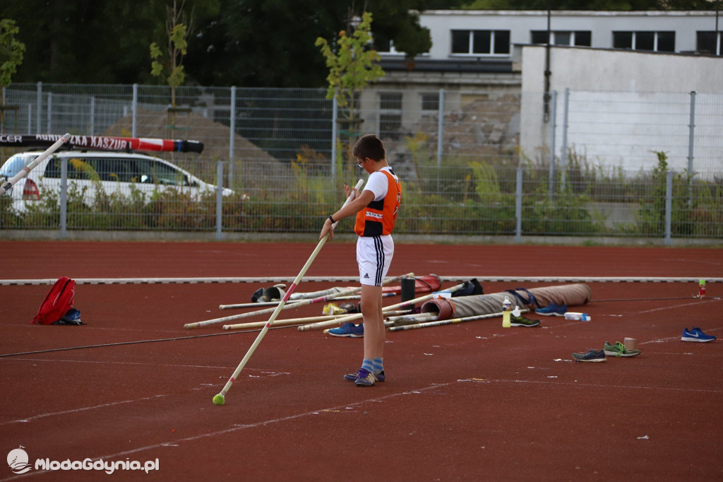 Mistrzostwa Okręgu U16-U20 w skoku o tyczce 2020 w Gdańsku