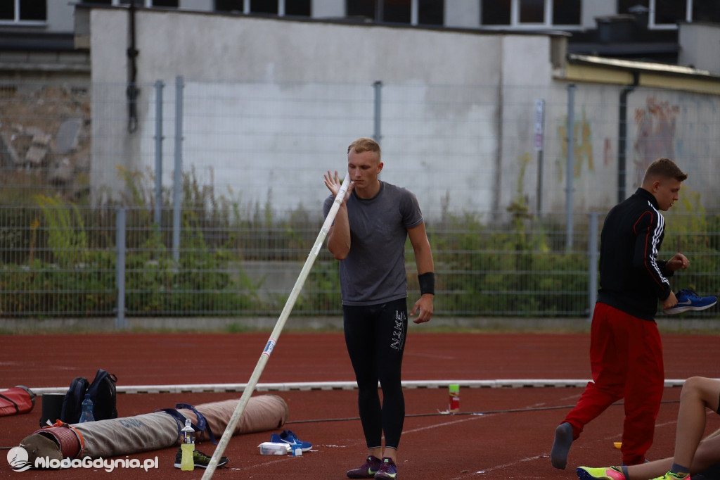 Mistrzostwa Okręgu U16-U20 w skoku o tyczce 2020 w Gdańsku