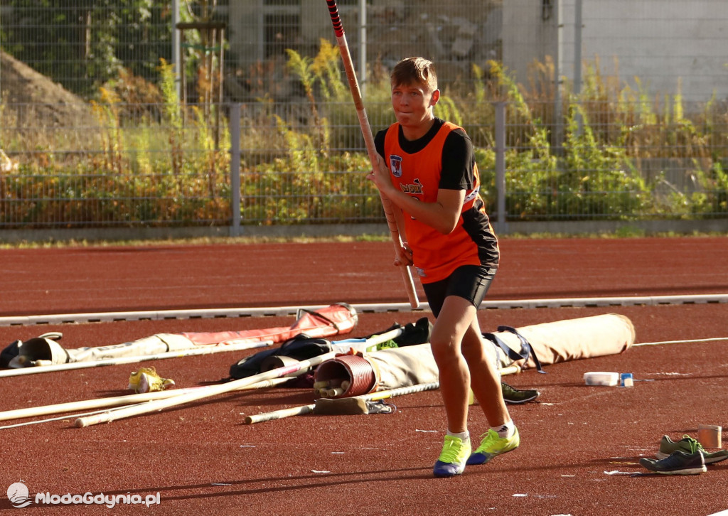 Mistrzostwa Okręgu U16-U20 w skoku o tyczce 2020 w Gdańsku