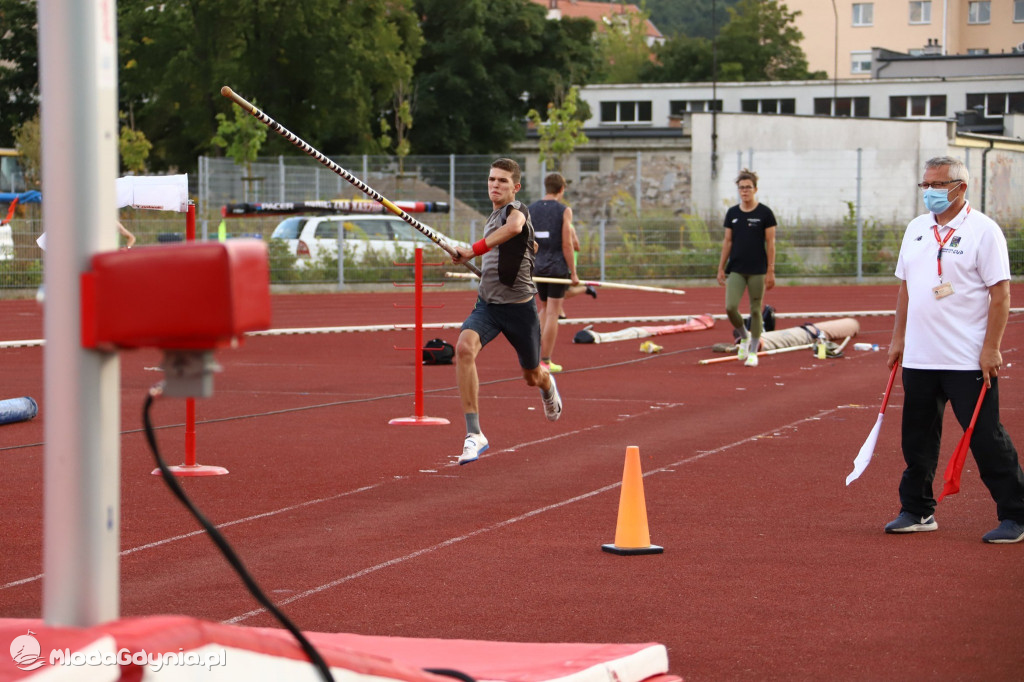 Mistrzostwa Okręgu U16-U20 w skoku o tyczce 2020 w Gdańsku