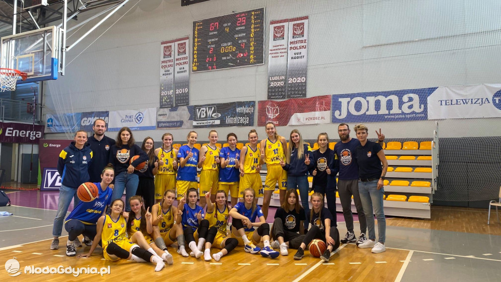 GTK Arka Gdynia- MLKS MOS Rzeszów 67:29
