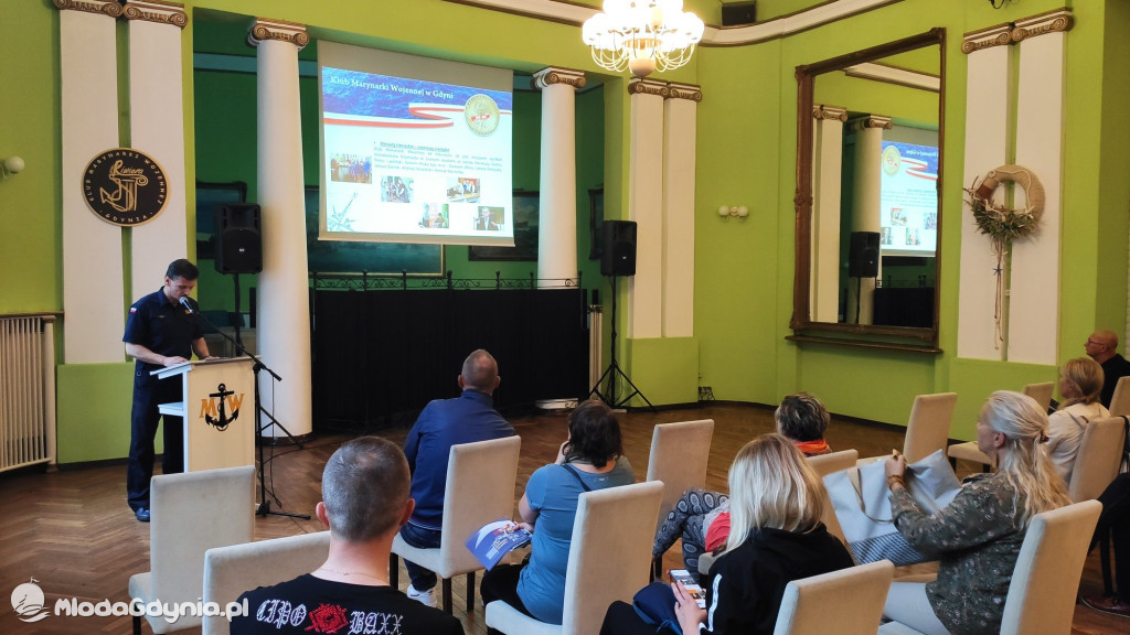 Klub MW Riwiera - warsztaty plastyczno-fotograficzne