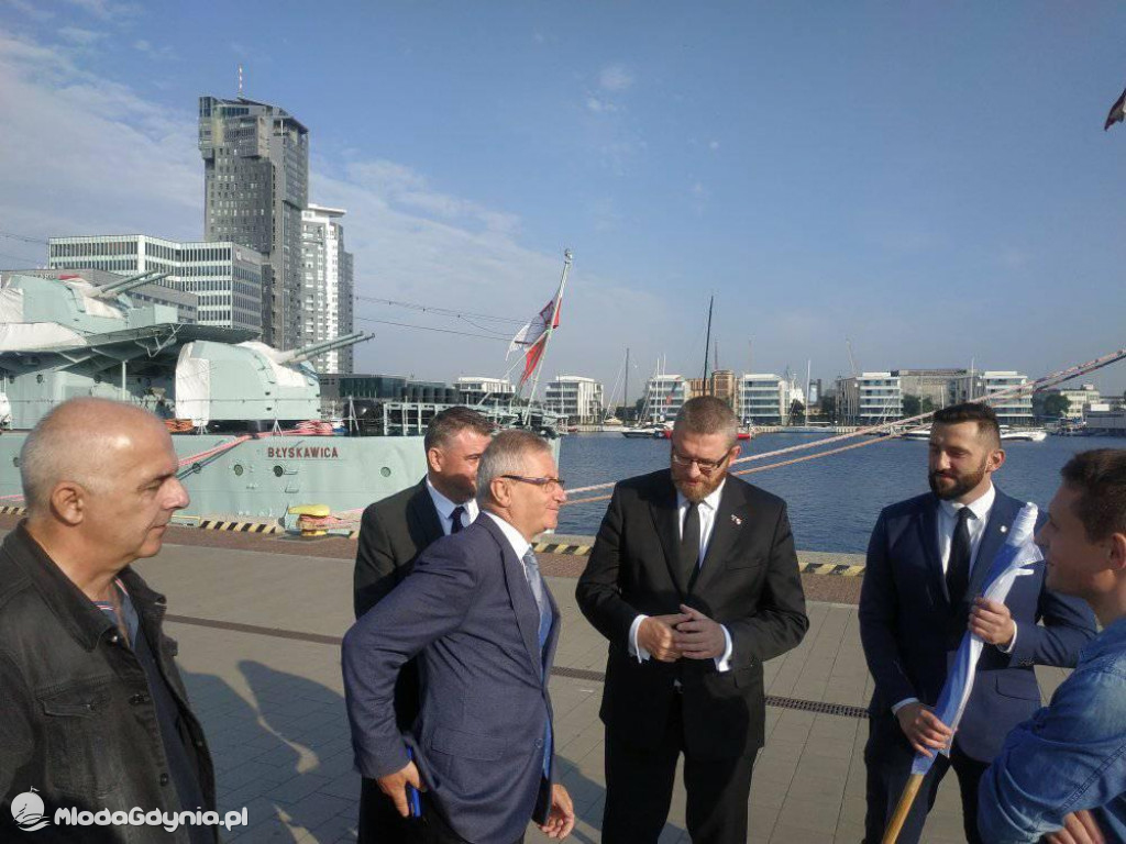 Grzegorz Braun zachęcał do wstąpienia do Konfederacji