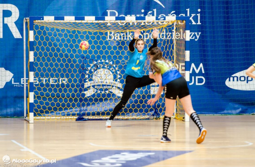 Juniorki młodsze SPR Gdynia - MTS Kwidzyn 23:26