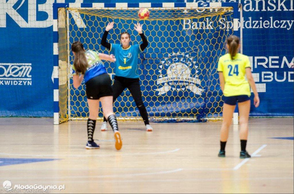 Juniorki młodsze SPR Gdynia - MTS Kwidzyn 23:26