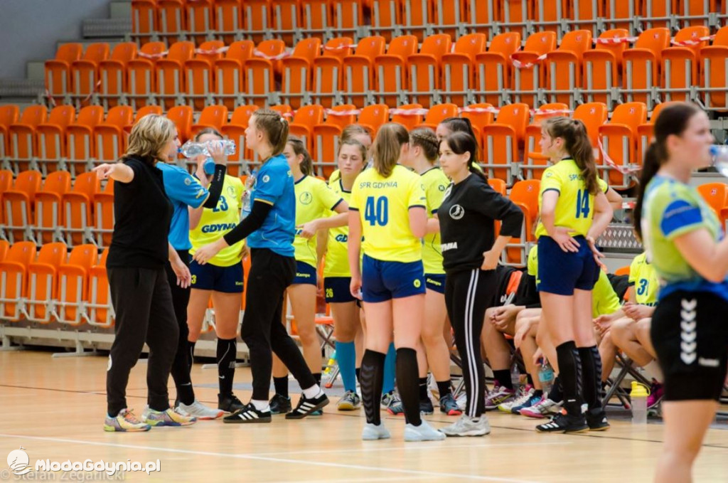 Juniorki młodsze SPR Gdynia - MTS Kwidzyn 23:26