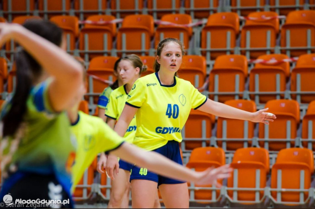 Juniorki młodsze SPR Gdynia - MTS Kwidzyn 23:26