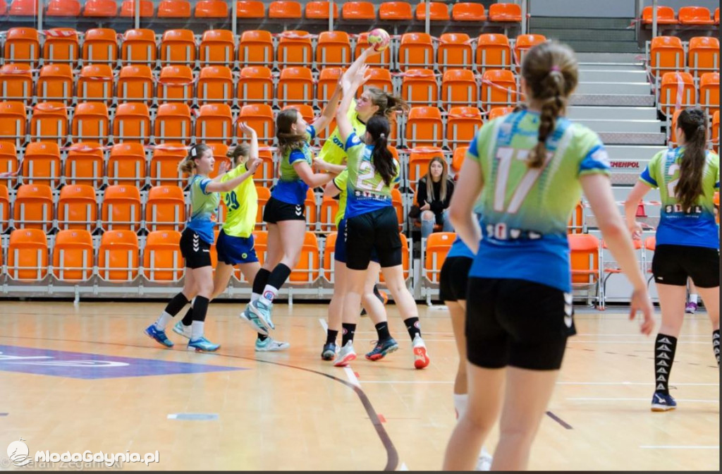 Juniorki młodsze SPR Gdynia - MTS Kwidzyn 23:26