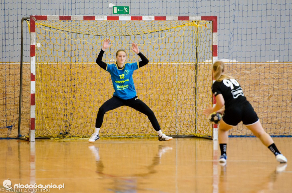 KS Kościerzyna - Arka Gdynia 21:19
