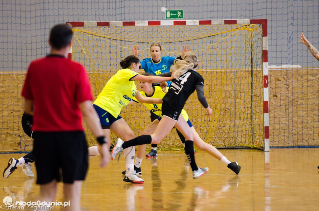 KS Kościerzyna - Arka Gdynia 21:19