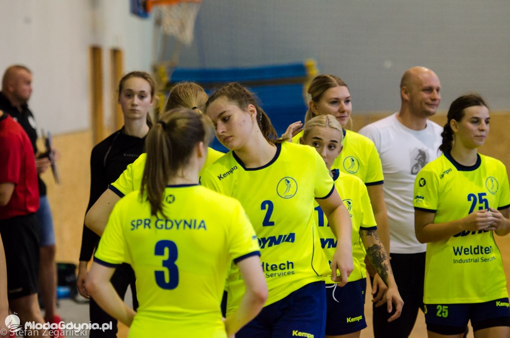 KS Kościerzyna - Arka Gdynia 21:19