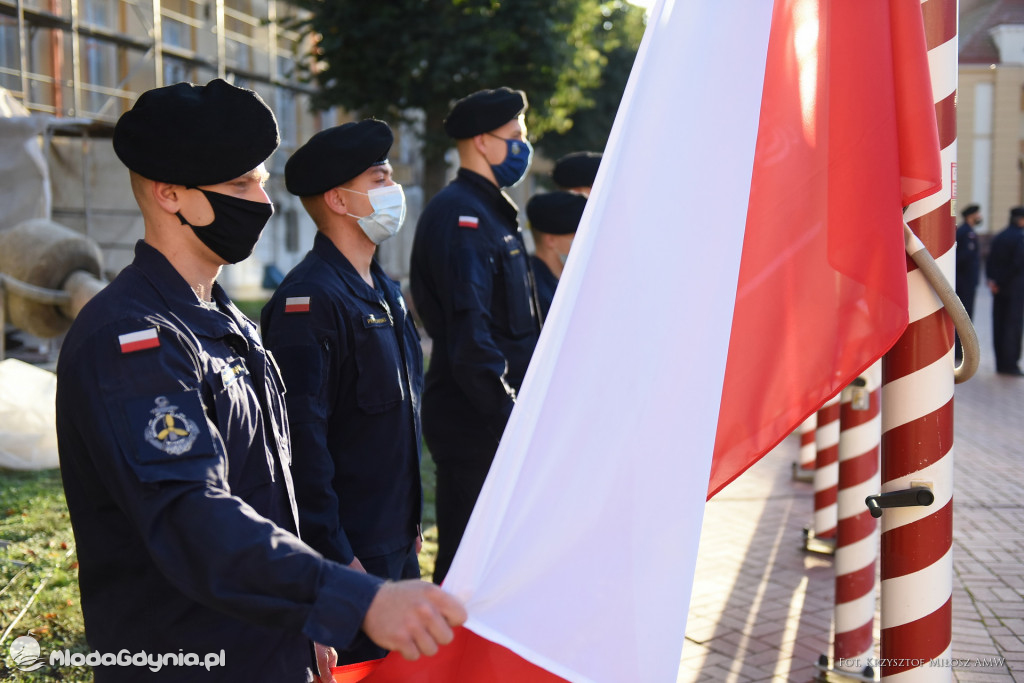 AMW W dwuszeregu zbiórka