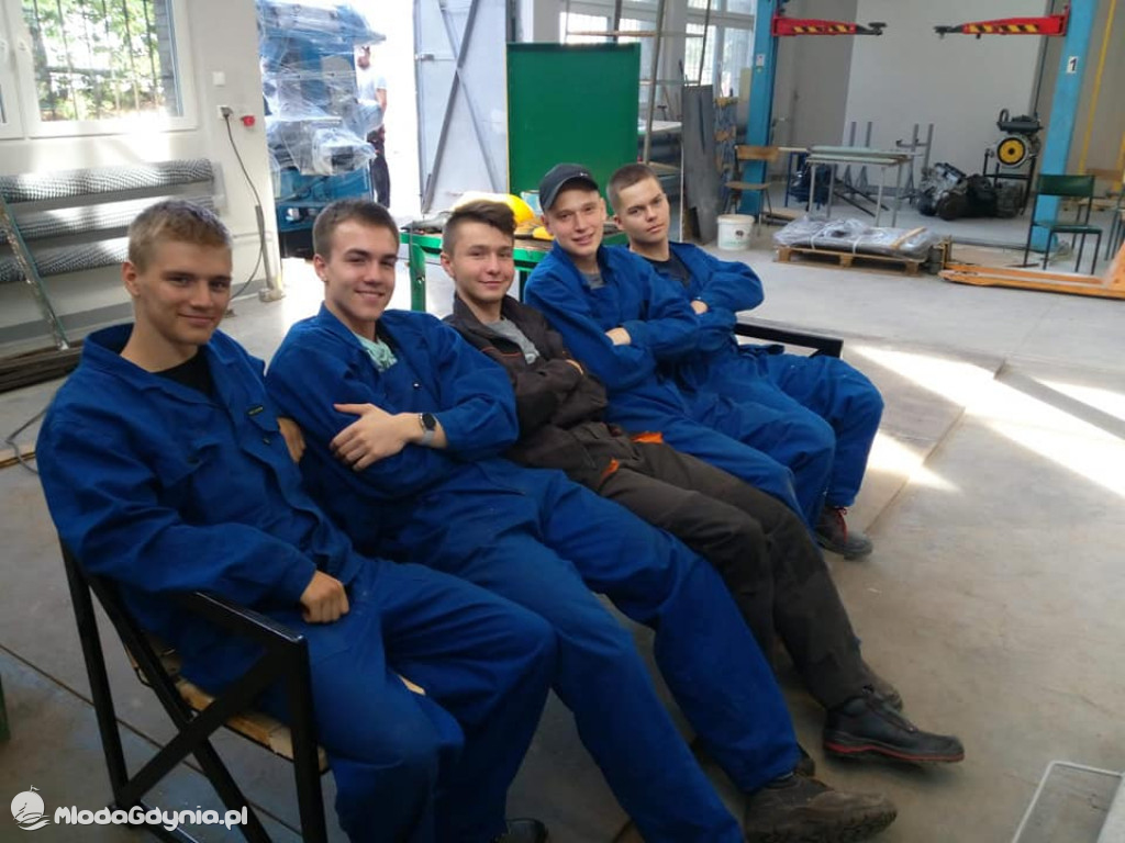 CKZiU nr 1 - ławeczka