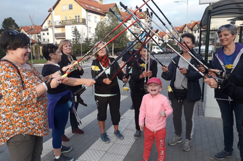 Krok za krokiem dobrych ludzi - sztafeta pokoleń