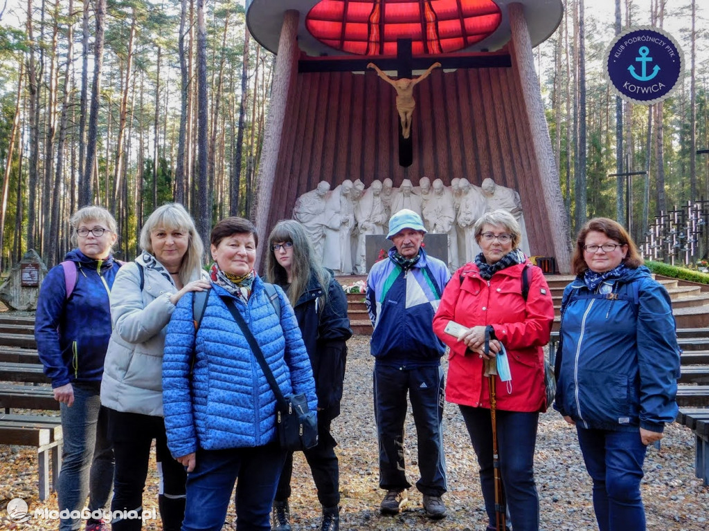 Wycieczka Nr 9 Klubu Podróżniczego PTTK Kotwica - Pamiętamy o Piaśnicy - 17.10.2020