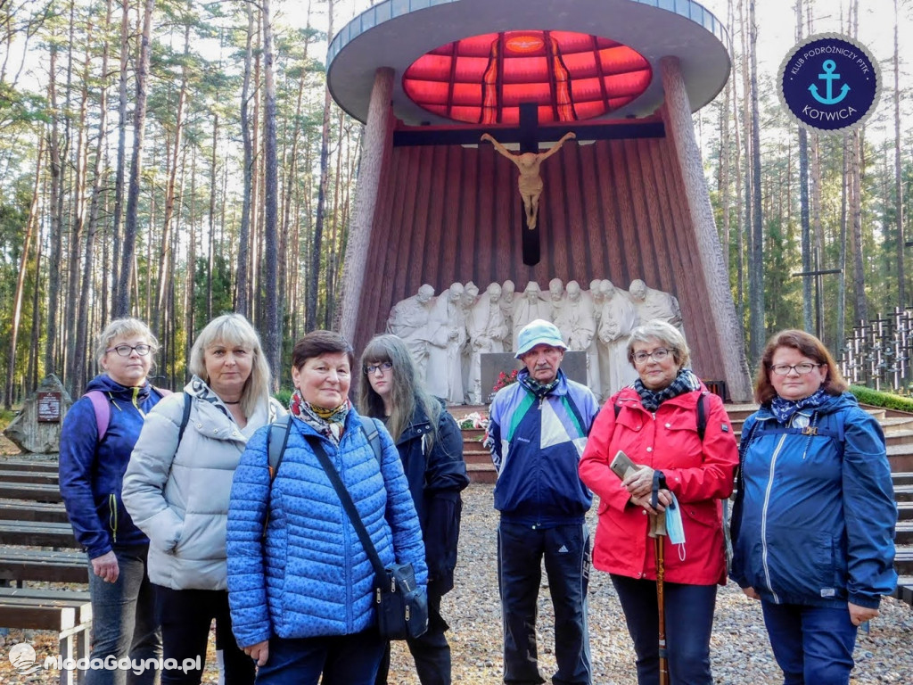 Wycieczka Nr 9 Klubu Podróżniczego PTTK Kotwica - Pamiętamy o Piaśnicy - 17.10.2020