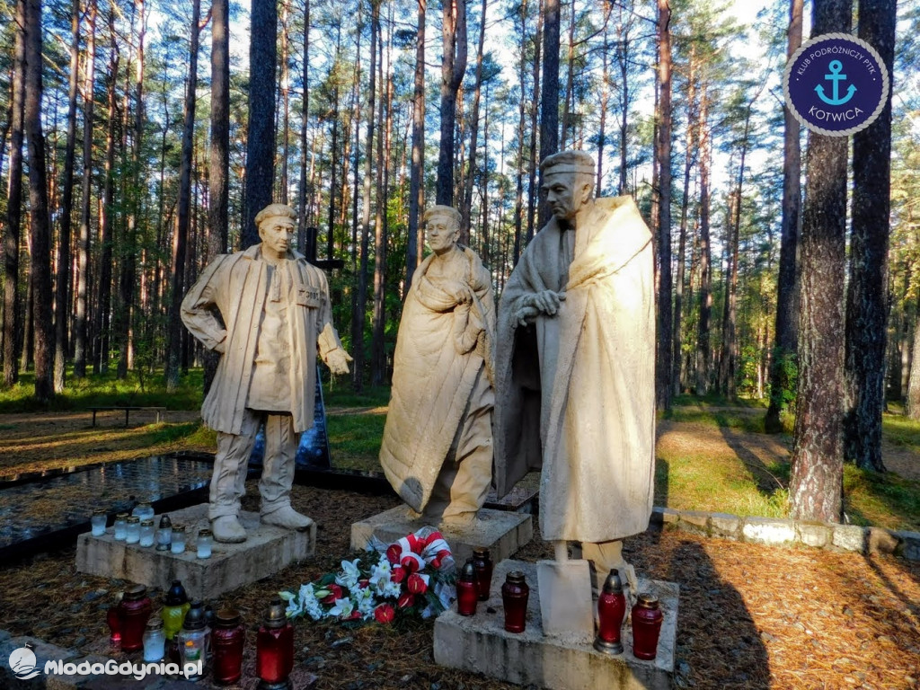 Wycieczka Nr 9 Klubu Podróżniczego PTTK Kotwica - Pamiętamy o Piaśnicy - 17.10.2020