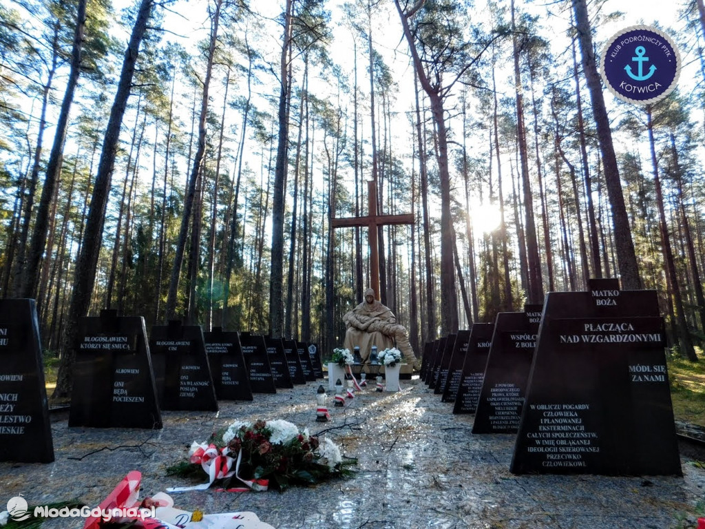 Wycieczka Nr 9 Klubu Podróżniczego PTTK Kotwica - Pamiętamy o Piaśnicy - 17.10.2020