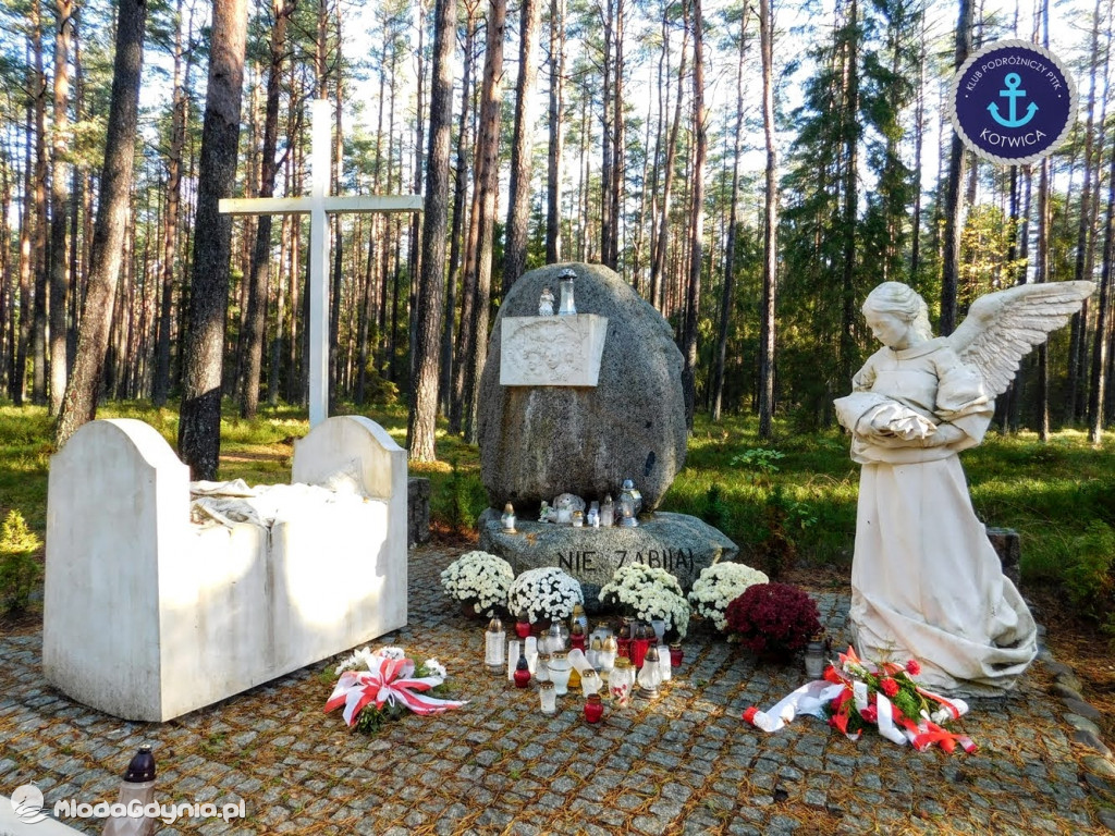 Wycieczka Nr 9 Klubu Podróżniczego PTTK Kotwica - Pamiętamy o Piaśnicy - 17.10.2020