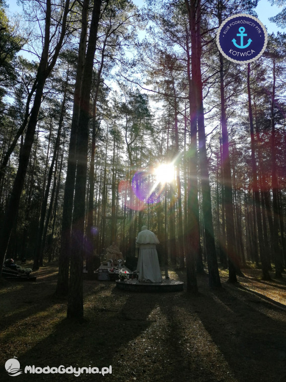 Wycieczka Nr 9 Klubu Podróżniczego PTTK Kotwica - Pamiętamy o Piaśnicy - 17.10.2020