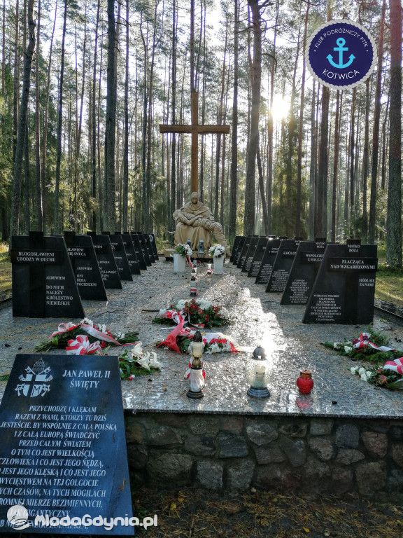 Wycieczka Nr 9 Klubu Podróżniczego PTTK Kotwica - Pamiętamy o Piaśnicy - 17.10.2020