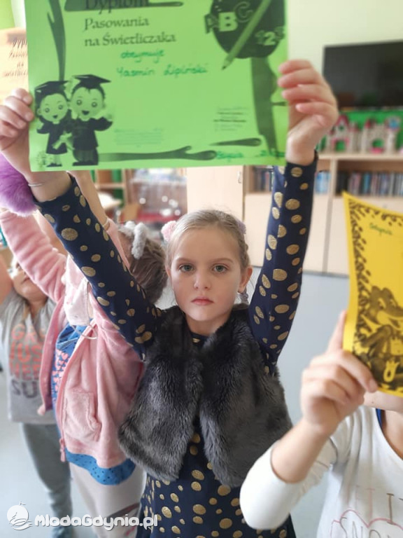 SP 33 - pasowanie na  świetliczaka 2020