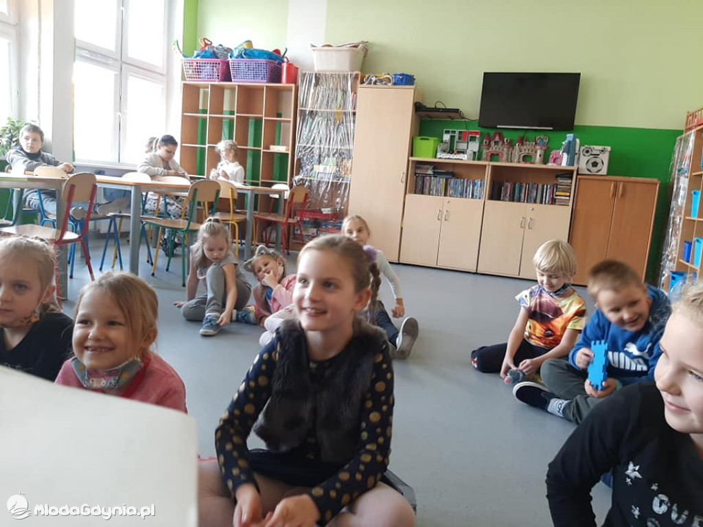 SP 33 - pasowanie na  świetliczaka 2020