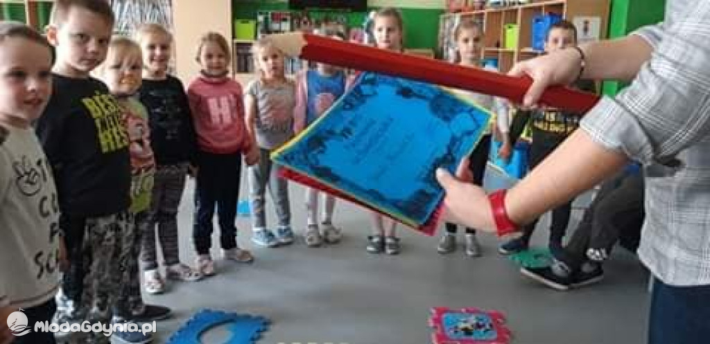 SP 33 - pasowanie na  świetliczaka 2020