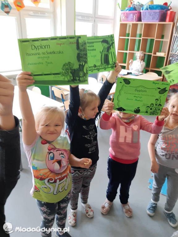 SP 33 - pasowanie na  świetliczaka 2020