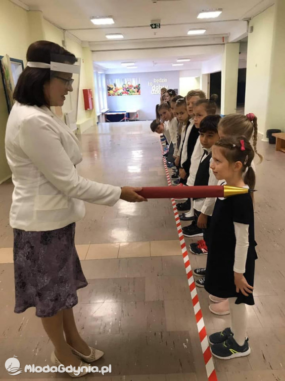 SP 42 - pasowanie na ucznia 2020