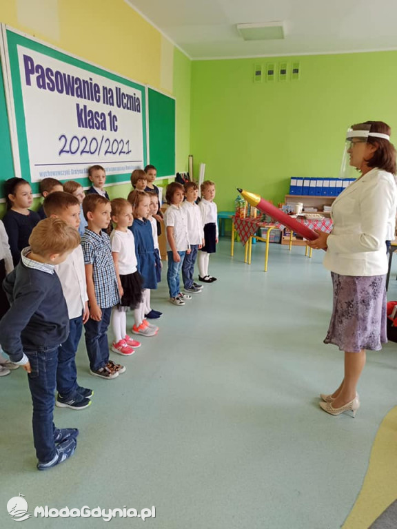 SP 42 - pasowanie na ucznia 2020