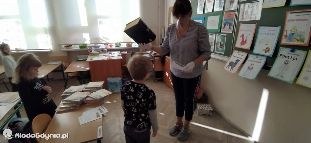 SP 26 - pasowanie na czytelnika biblioteki szkolnej 2020