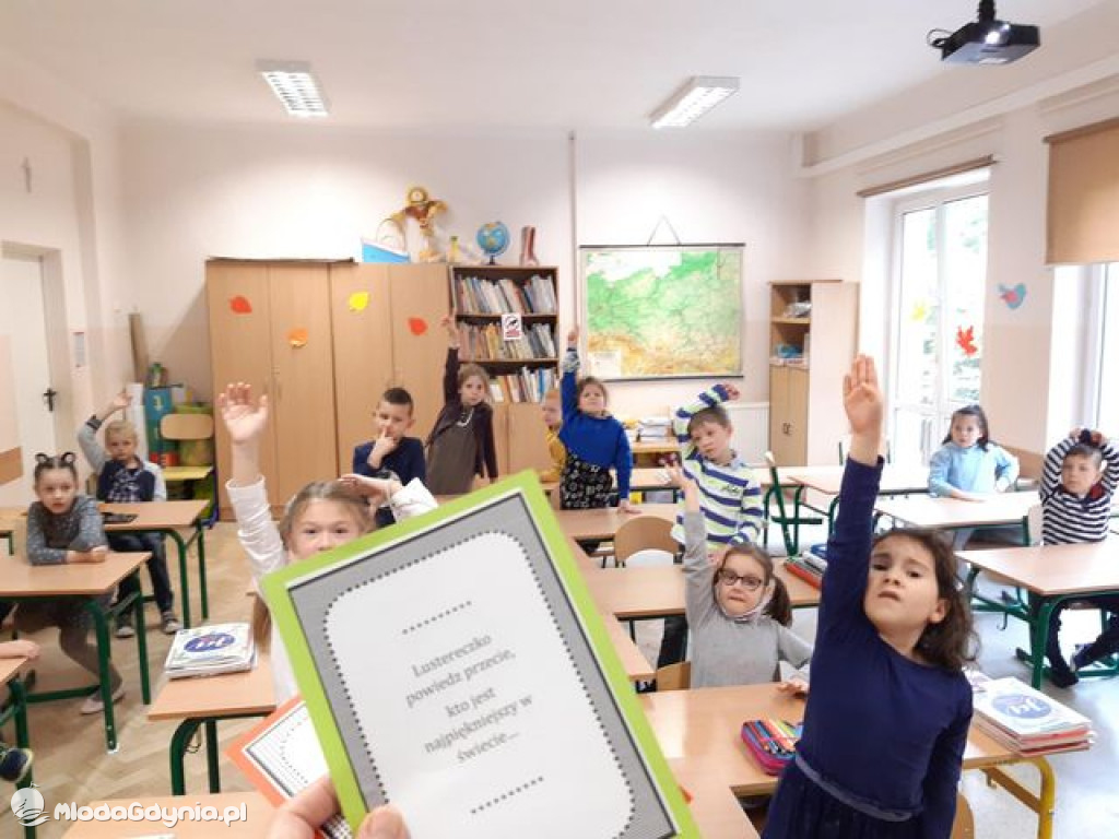 SP 26 - pasowanie na czytelnika biblioteki szkolnej 2020