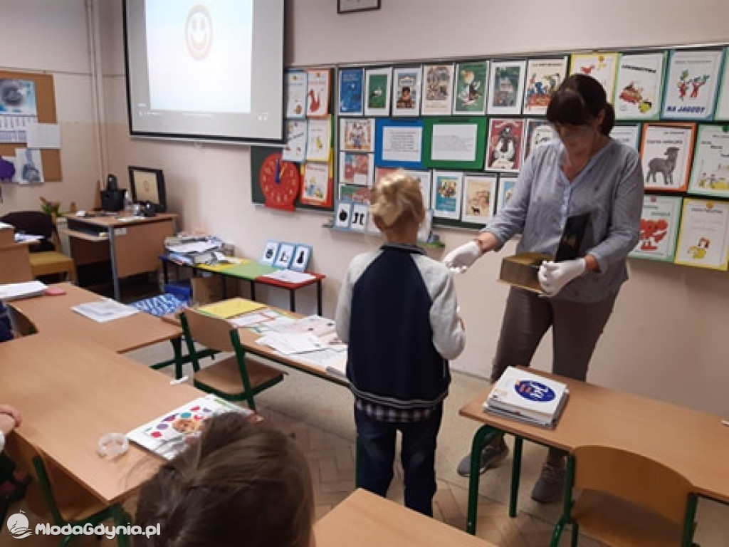 SP 26 - pasowanie na czytelnika biblioteki szkolnej 2020