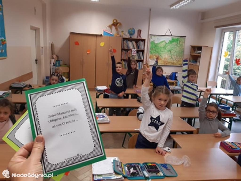 SP 26 - pasowanie na czytelnika biblioteki szkolnej 2020