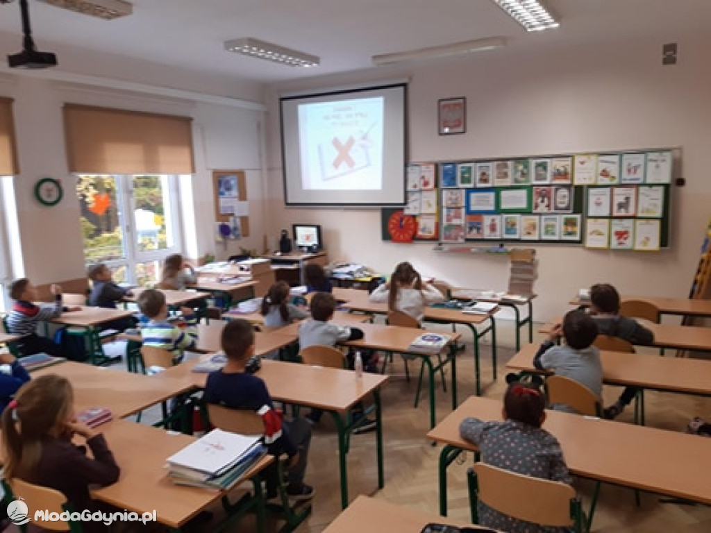 SP 26 - pasowanie na czytelnika biblioteki szkolnej 2020