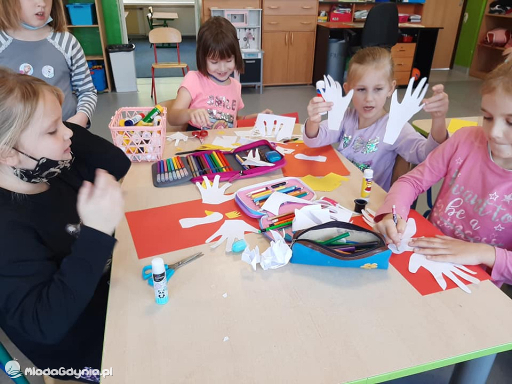 SP 33 - Święto Niepodległości