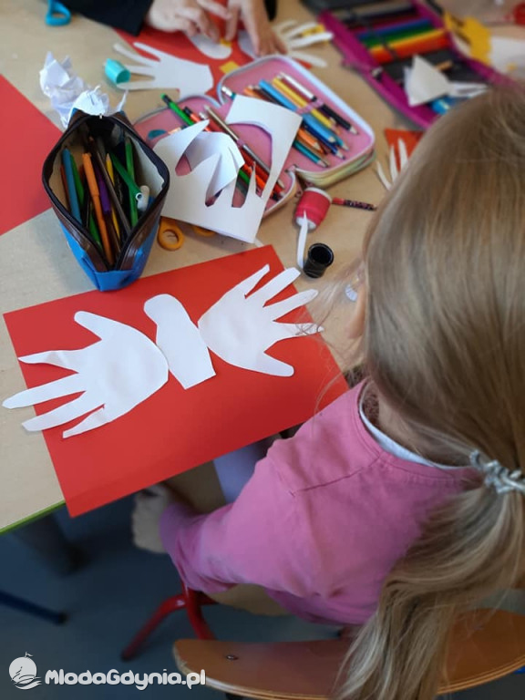 SP 33 - Święto Niepodległości