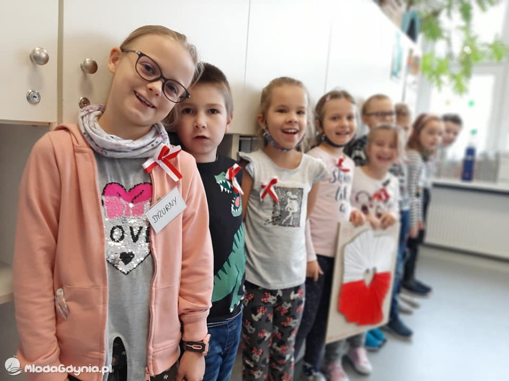 SP 33 - Święto Niepodległości