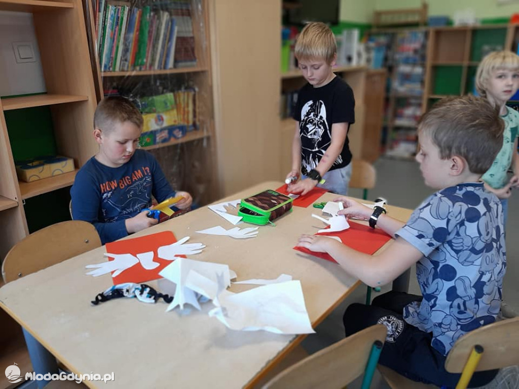 SP 33 - Święto Niepodległości