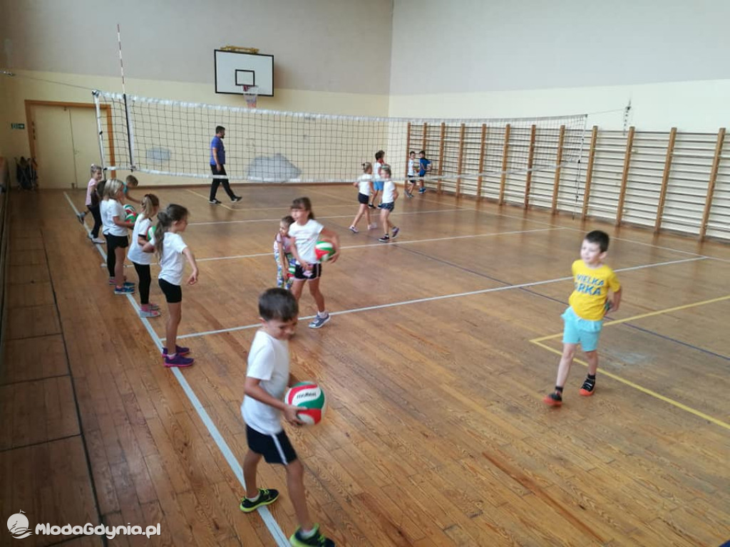 SP 43 - pierwszaki na wf-ie