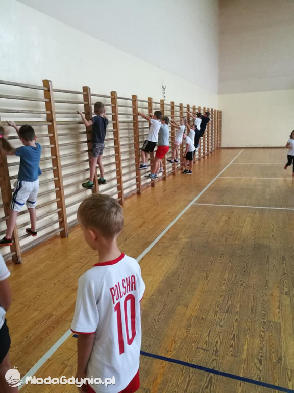 SP 43 - pierwszaki na wf-ie